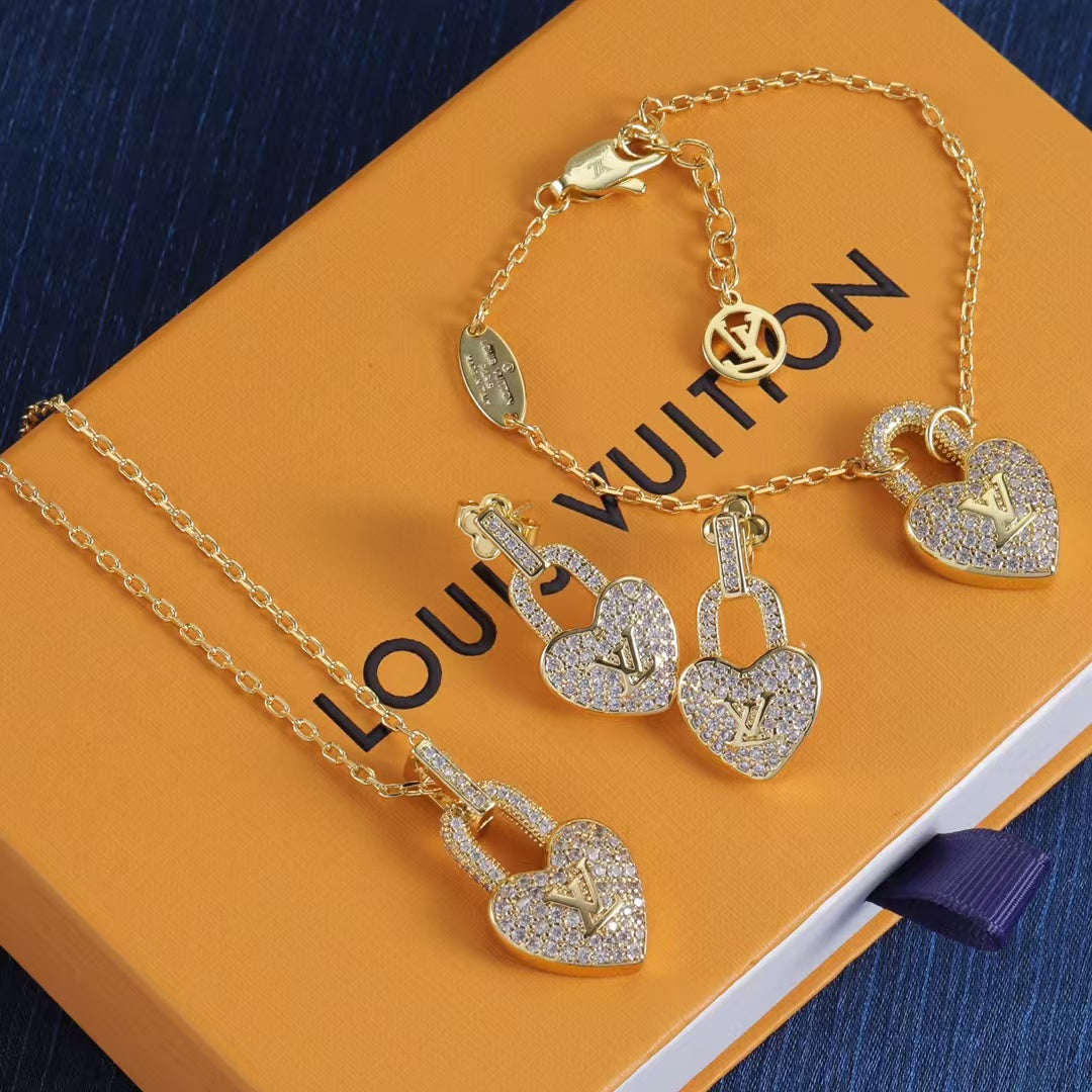 Love lock jewelry set in gold with diamond necklace bracelet earrings set with stamp