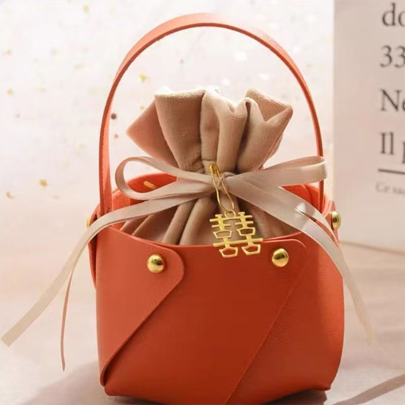 Christmas packing Mini Bucket Bag  Leather hand-held apple packaging bag, Ping An fruit, Christmas gift