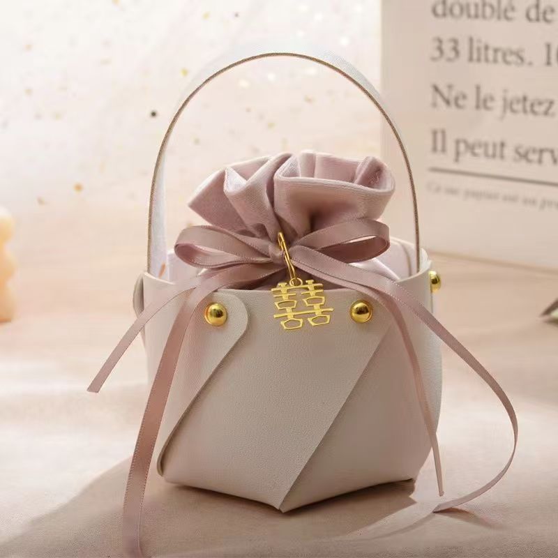 Christmas packing Mini Bucket Bag  Leather hand-held apple packaging bag, Ping An fruit, Christmas gift