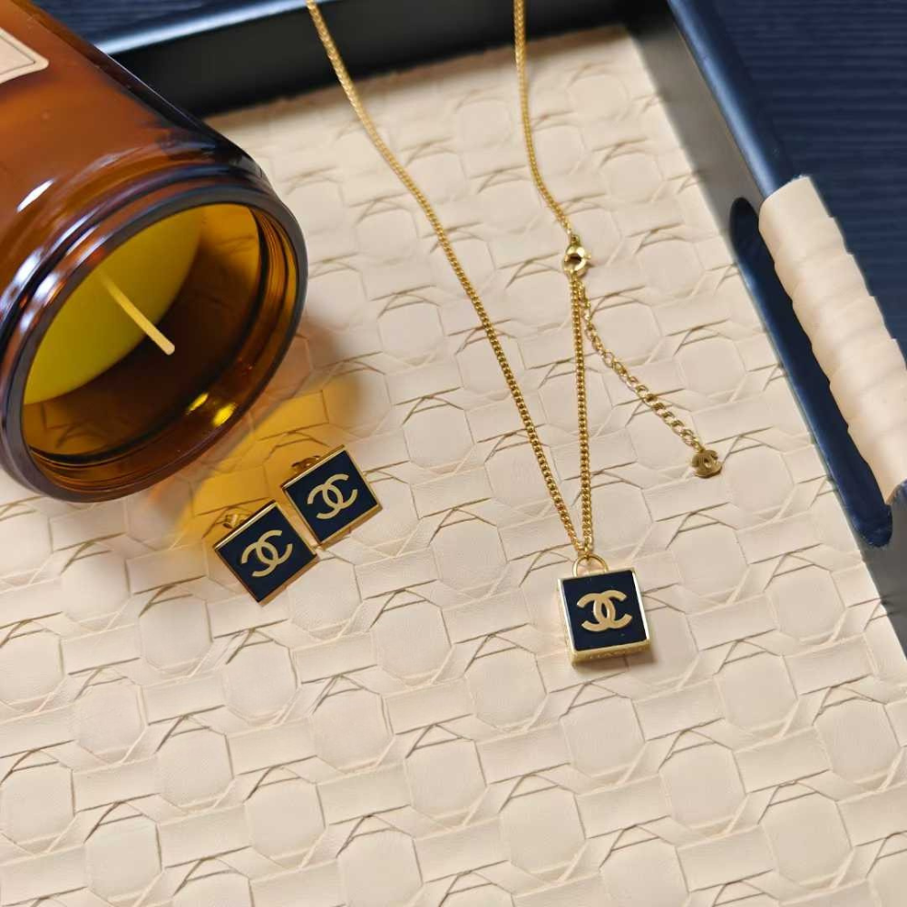 C&C vintage square necklace & earrings set in gold waterproof jewelry with stamp