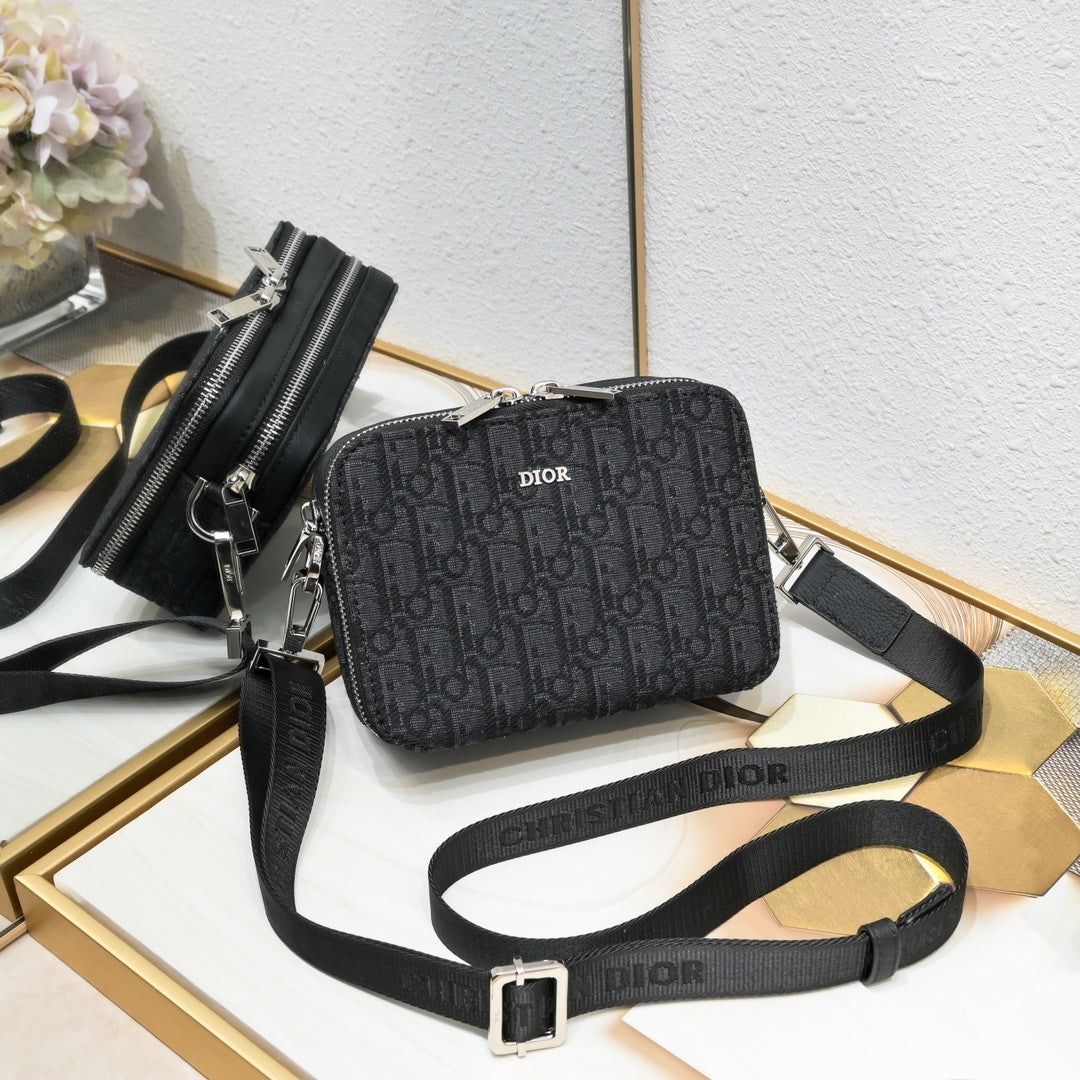 Camera bag with retro monogram pattern double-layer cross body bag with stamp for women for men