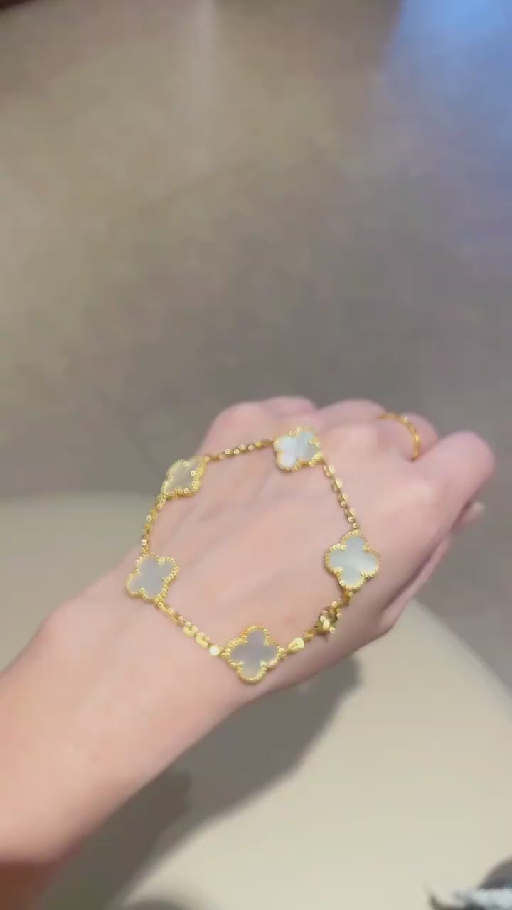 V&CA 18K yellow Gold Plated with stamp,white natural Mother-of-pearl Bracelet, Lucky Link Bracelets Double-Sided Adjustable Design Jewelry for Women Girls Christmas Valentine's Day